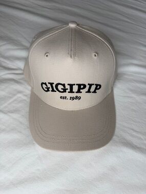 GIGIPIP Beige Baseball Cap with Black Logo